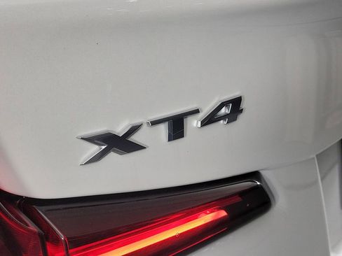 Used 2023 Cadillac XT4 Luxury image 6