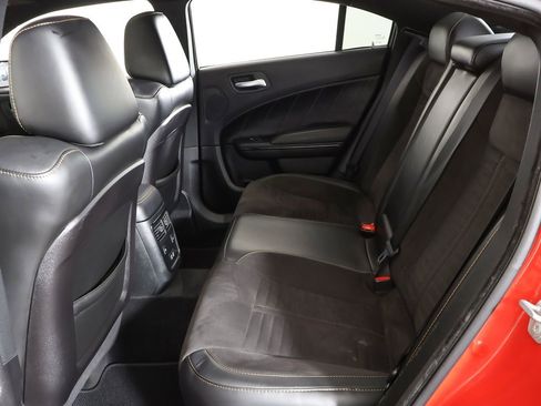 Used 2018 Dodge Charger R/T image 40