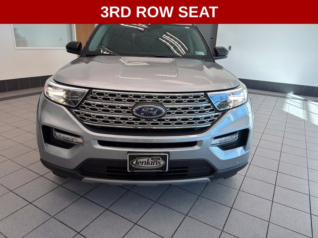 Used 2021 Ford Explorer Limited w/ Equipment Group 301A AWD/4WD image 2