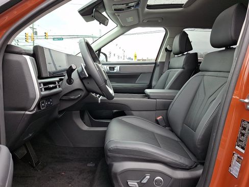 Used 2025 Hyundai Santa Fe XRT image 10