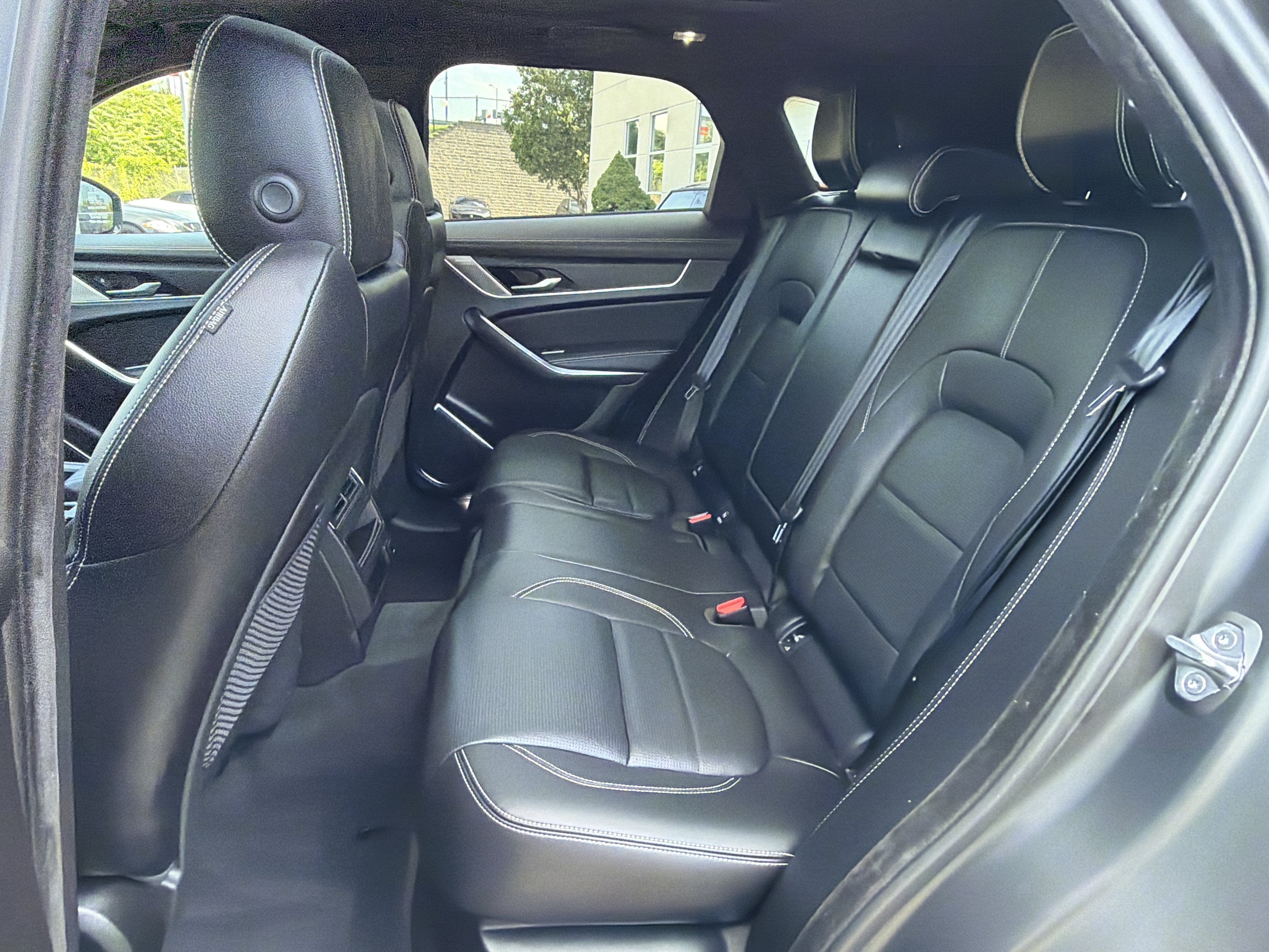 Used 2023 Jaguar F-PACE R-Dynamic S AWD/4WD image 22