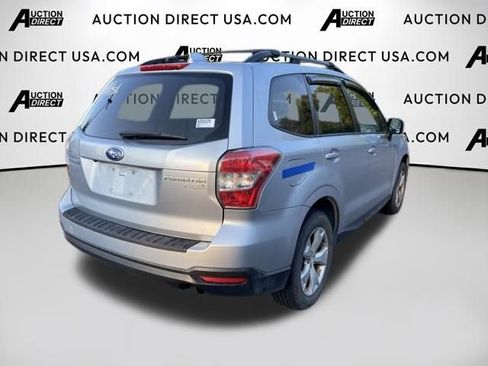 Used 2016 Subaru Forester 2.5i Premium AWD/4WD image 9