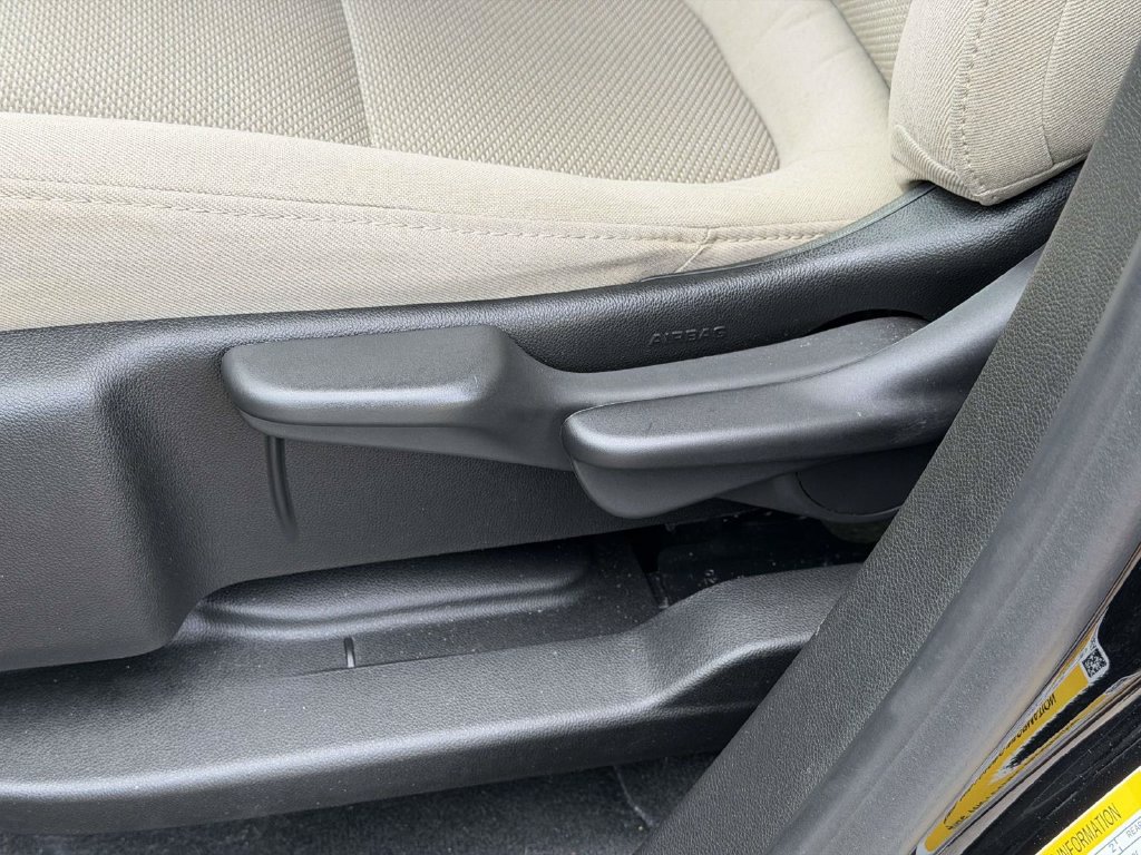 Used 2023 Chevrolet Traverse LS w/ Safety Package AWD/4WD image 17