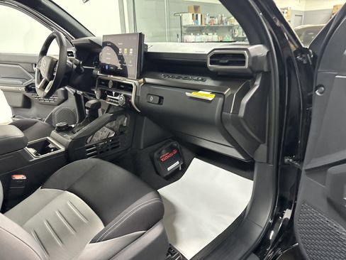 New 2025 Toyota Tacoma TRD Off-Road image 42