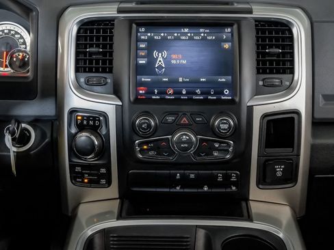 Used 2018 RAM 1500 Big Horn AWD/4WD image 23