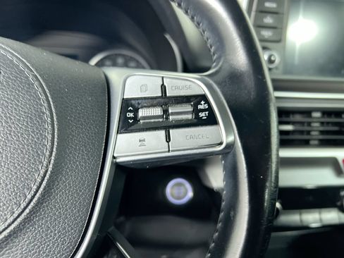 Used 2020 Kia Telluride LX FWD image 13
