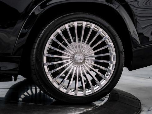 Used 2024 Mercedes-Benz Maybach GLS 600 4MATIC image 83
