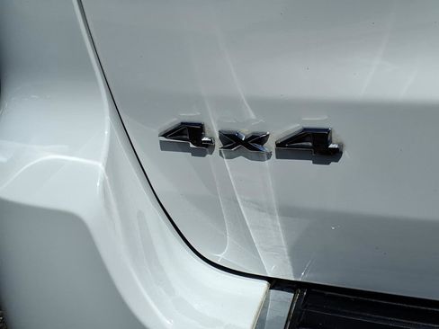 Used 2020 Jeep Grand Cherokee Overland image 16