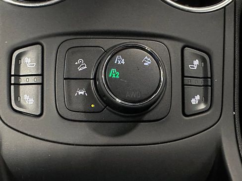 Used 2024 GMC Terrain SLE w/ Driver Convenience Package AWD/4WD image 29
