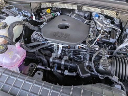 New 2026 Jeep Grand Cherokee Altitude AWD/4WD image 29
