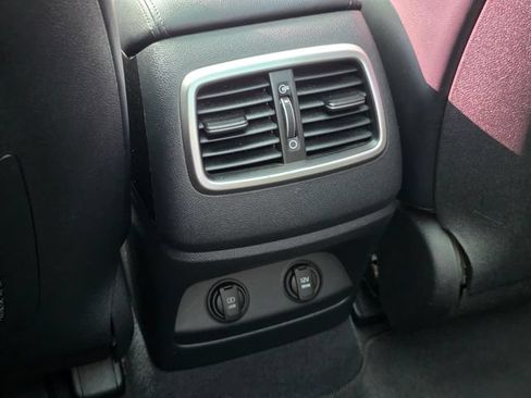 Used 2020 Kia Sorento EX FWD image 38