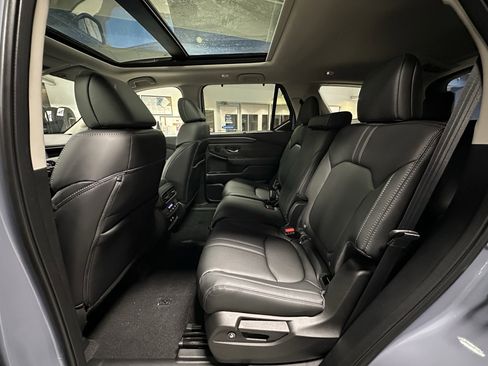 New 2026 Honda Pilot Touring image 18