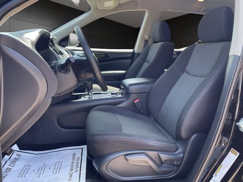 Used 2020 Nissan Pathfinder S AWD/4WD image 9