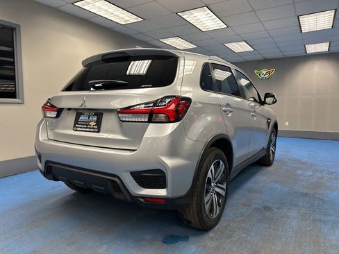 Used 2025 Mitsubishi Outlander Sport AWD image 2