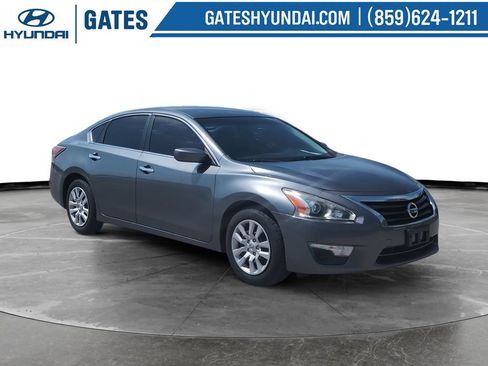 Used 2015 Nissan Altima 2.5 S w/ Power Driver Seat Package FWD image 1