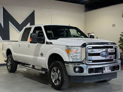 Used 2016 Ford F350 Lariat AWD/4WD image 2