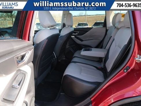 Used 2019 Subaru Forester Limited image 32
