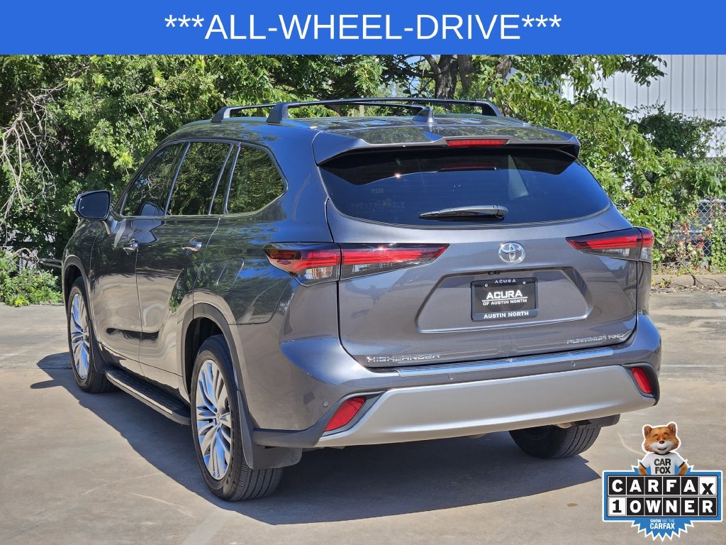 Used 2024 Toyota Highlander Platinum AWD/4WD image 6
