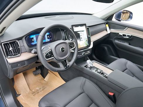 New 2026 Volvo XC90 B6 Plus w/ Protection Package AWD/4WD image 12