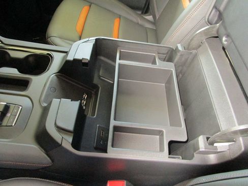 New 2026 GMC Sierra 1500 AT4 w/ AT4 Premium Package image 44