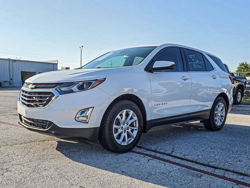 Used 2020 Chevrolet Equinox LT FWD image 3