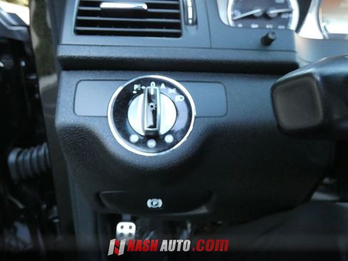 Used 2009 Mercedes-Benz C 300 Sedan image 59