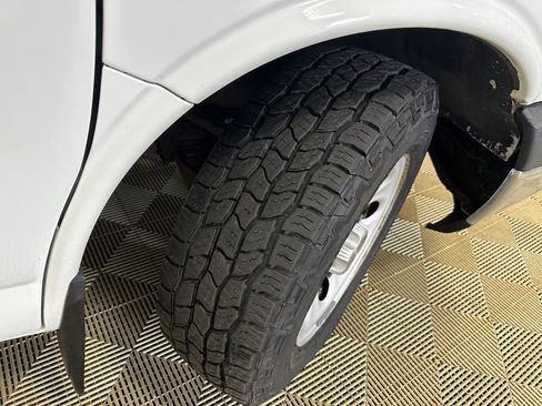 Used 2013 Chevrolet Express 1500 image 24