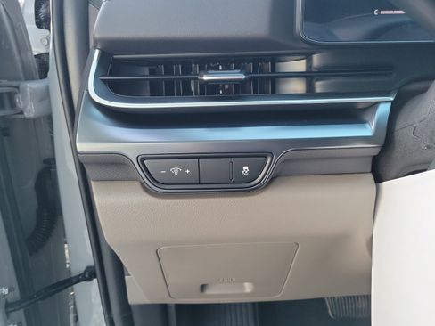 New 2027 Kia Carnival LX FWD image 25
