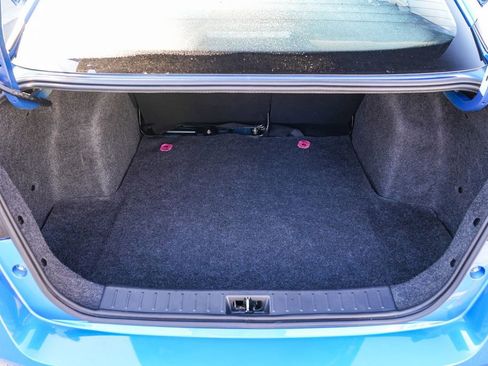 Used 2022 Nissan Versa SV image 29