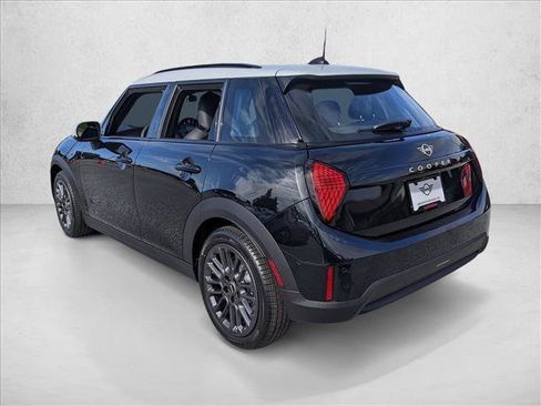 New 2026 MINI Cooper 4-Door Hardtop FWD image 9