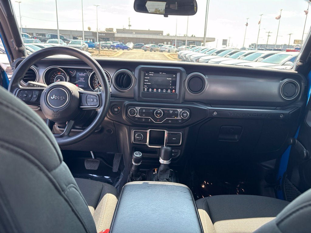 Used 2023 Jeep Wrangler Unlimited Sport AWD/4WD image 28