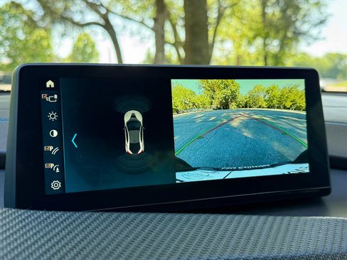 Used 2019 BMW i8 Coupe AWD/4WD image 34