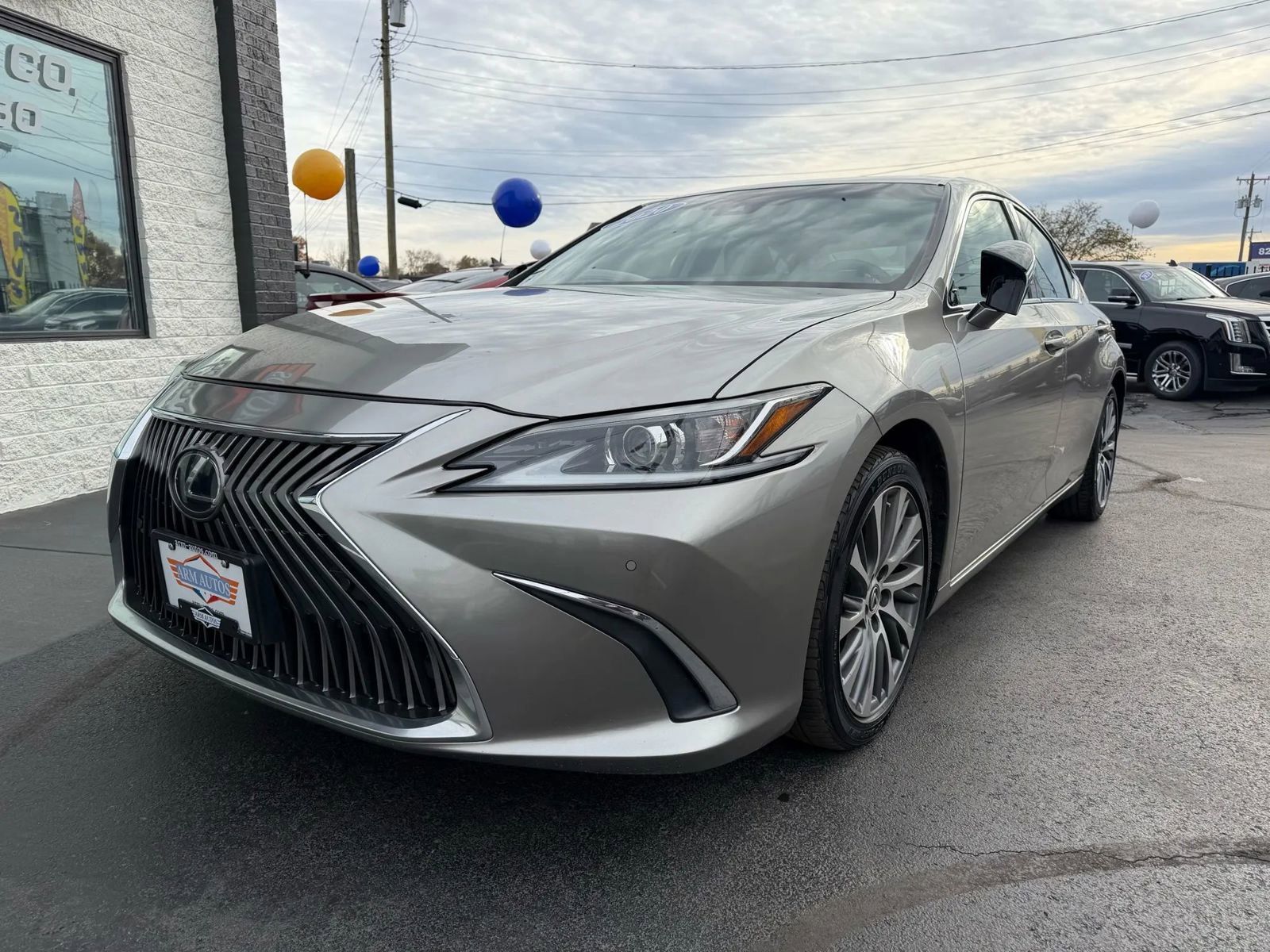 Used 2020 Lexus ES 350 w/ Premium Package FWD image 1