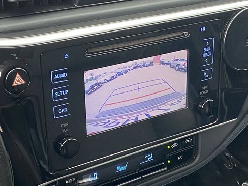Used 2019 Toyota Corolla SE w/ Carpet Mat Package (TMS) FWD image 30