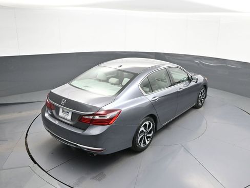 Certified 2017 Honda Accord EX-L image 38