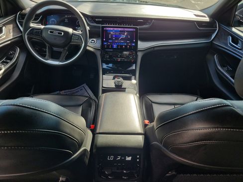 Used 2025 Jeep Grand Cherokee L Limited image 10
