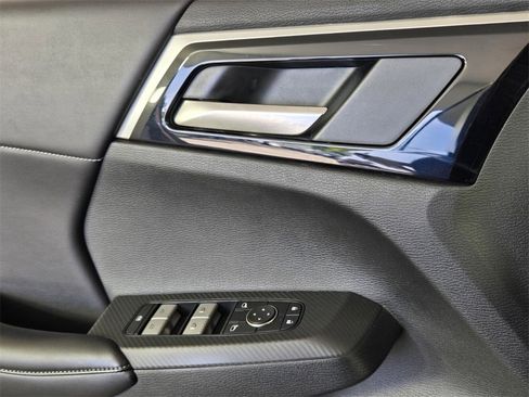 Used 2022 Mitsubishi Outlander SE image 26