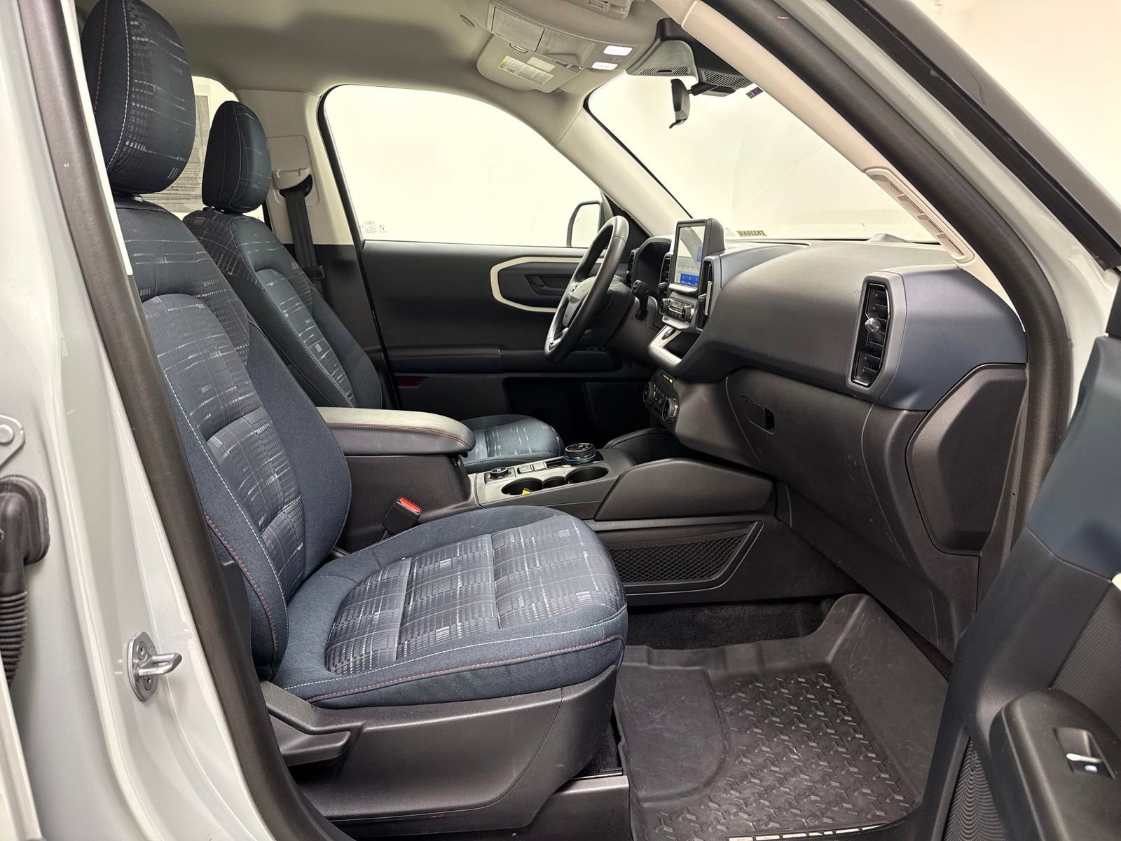 Used 2024 Ford Bronco Sport Heritage w/ Heritage Convenience Package AWD/4WD image 29