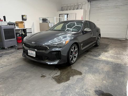 Used 2021 Kia Stinger GT2 AWD/4WD image 5