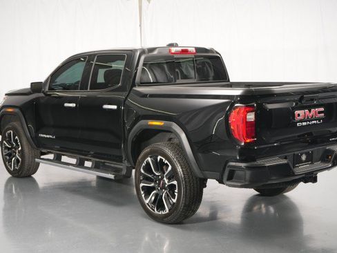 Used 2024 GMC Canyon Denali AWD/4WD image 15