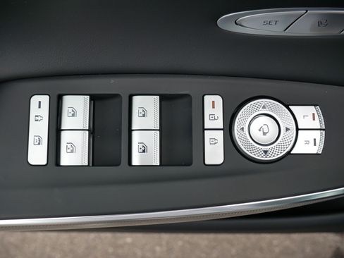 New 2026 Genesis GV70 3.5T Sport Advanced image 8