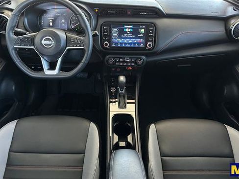 Used 2024 Nissan Kicks SR w/ SR Premium Package image 15