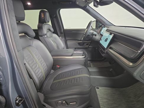Used 2024 Rivian R1S Adventure AWD/4WD image 24