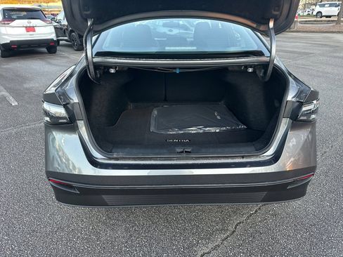New 2026 Nissan Sentra SV w/ SV Convenience Package FWD image 18