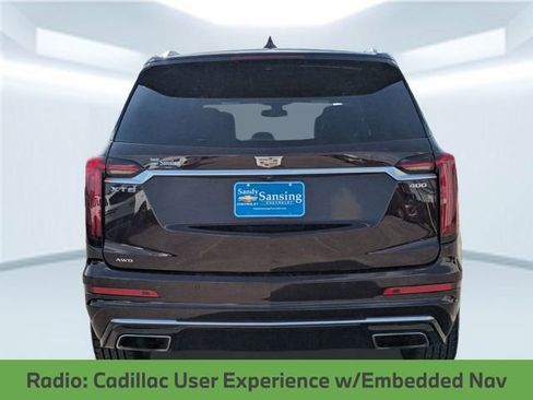 Used 2021 Cadillac XT6 Premium Luxury image 6