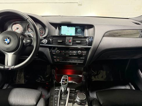 Used 2018 BMW X4 M40i image 21