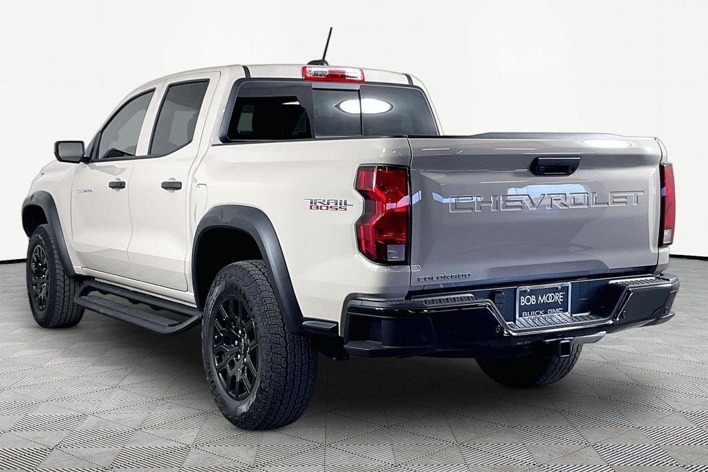 Used 2026 Chevrolet Colorado Trail Boss AWD/4WD image 4