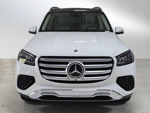 Used 2026 Mercedes-Benz GLS 450 4MATIC image 8