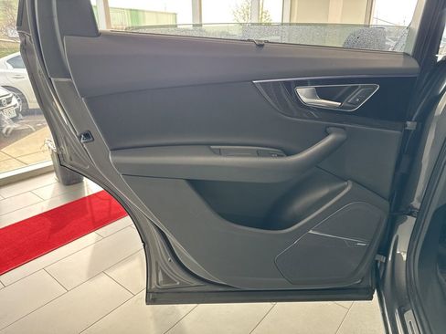 Used 2019 Audi Q7 3.0T Prestige w/ Prestige Package image 43