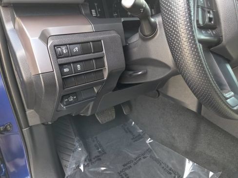 Used 2025 Toyota Tacoma SR5 AWD/4WD image 28